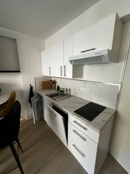 Joli F2, 7 Min De La Gare Apartment